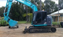 14 - 17 Tonnes<br />
Ideal for all types of excavation work.<br />
site cuts, machines fitted with built in Laser Levels.<br />
hammer and rock augers,.<br />
Also good for civil works & bulk earthworks.<br />